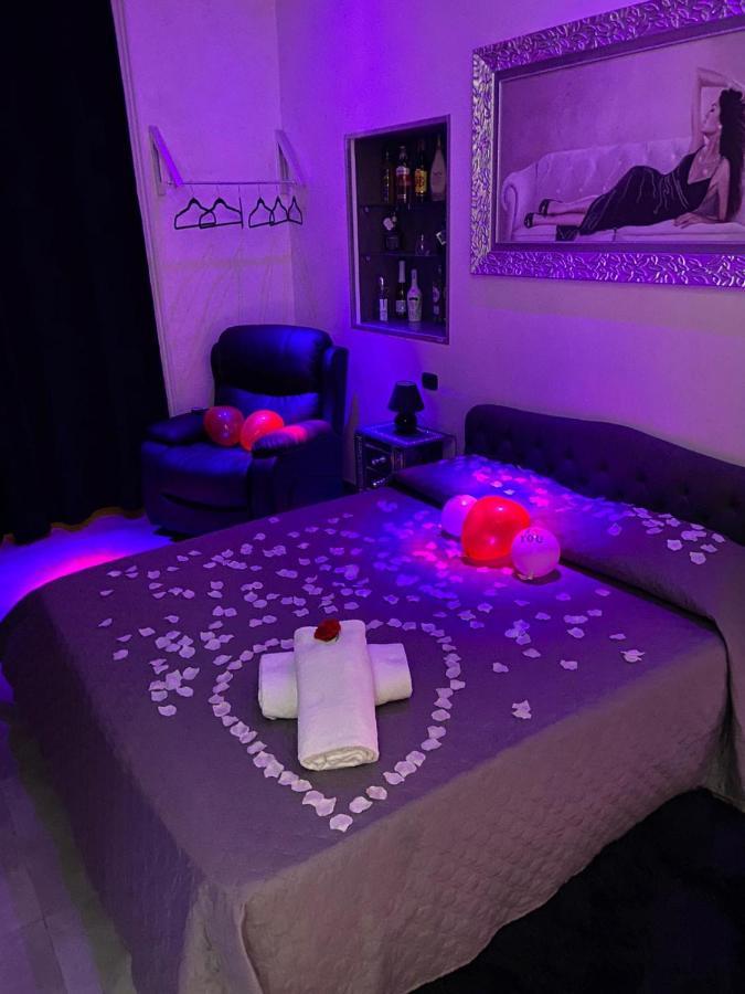 Hotel Taromy Наполи Екстериор снимка